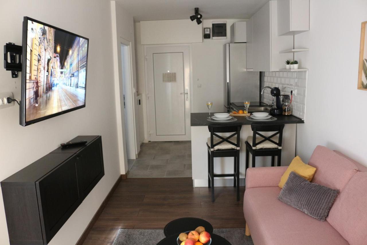 Luca, Digital Nomad Getaway Studio Apartment Ζάγκρεμπ Εξωτερικό φωτογραφία