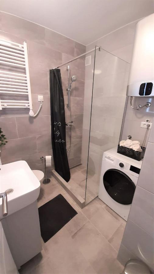 Luca, Digital Nomad Getaway Studio Apartment Ζάγκρεμπ Εξωτερικό φωτογραφία